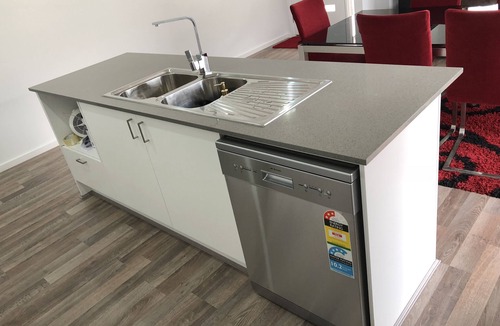 Pakenham House | Serenity 9 - Whole House