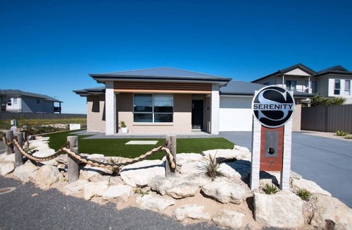 Seymour House | 'Serenity' and sweeping Murray River views