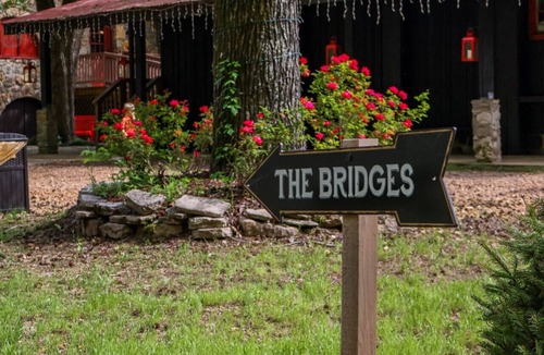 Waynesboro Hotel | Serenity at Rock Retreat Room 23