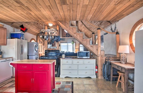 Bayview Cottage | Serenity at Scenic Bay: Floating Cottage w/Views!