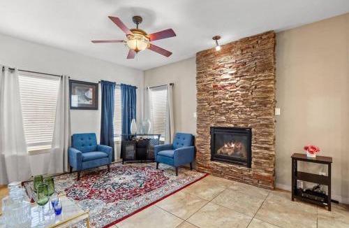 Biggs Field House | Serenity Awaits 3BR-2BA Tierra Del Este