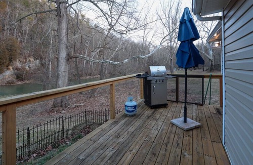 Spottswood House | Serenity Awaits on Buffalo Creek
