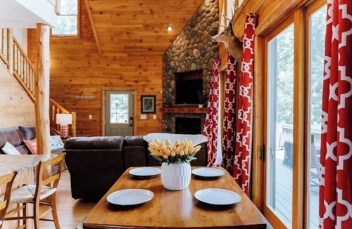Serenity Bay House | Serenity Bay Lakefront Cabin w/Boat Slip.