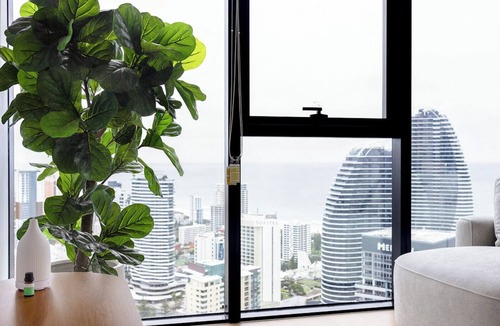 Broadbeach Apartment | Serenity Broadbeach