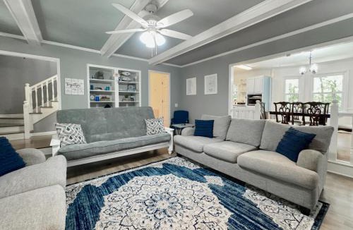 Auburn House | Serenity Cottage