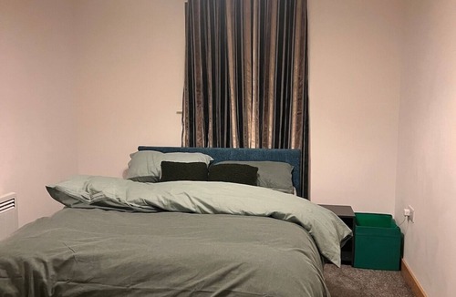 Basildon Apartment | Serenity-ESE (Whole Flat)