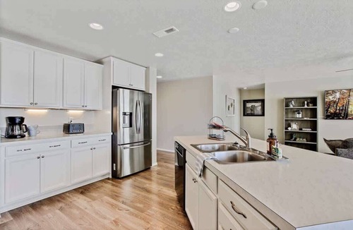 Caldwell House | Serenity Haven Retreat: 4BR + HOT TUB