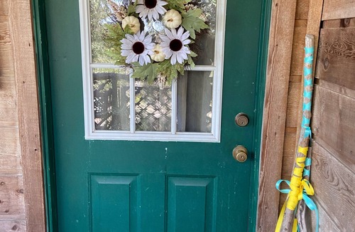 Canyon Lake Cottage | Serenity Hill B n B - Private Country Cottage on the Scenic Devils Backbone