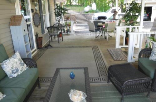 Brownsville Bed & Breakfast | serenity hill bed and breakfast