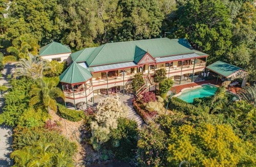 Bahrs Scrub House | Serenity Hills Retreat