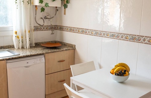 Cubelles Villa | Serenity Home: Nature, Jacuzzi & Parking in Cubelles