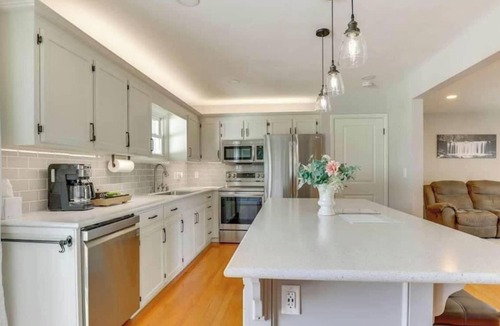 Wooster House | Serenity Home Rental