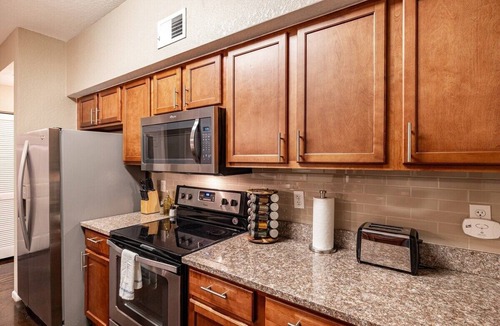 Channel District Apartment | 😌 Serenity in Channelside + DBL Master 2/2 MidRise