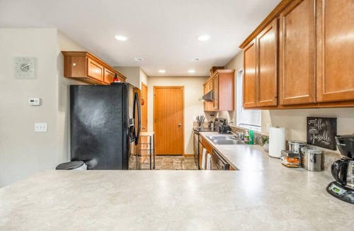 Holly House | Serenity in Prime Everett Craftsman Near Boeing!