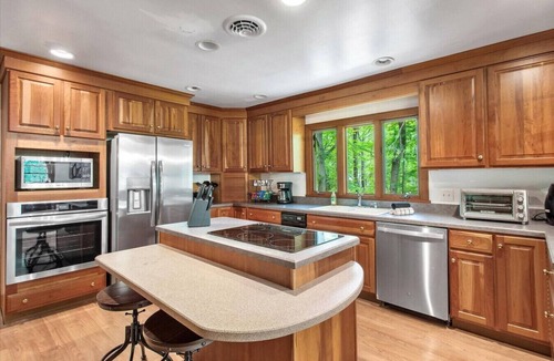 North Chesterfield House | Serenity in the Suburbs: Your Gorgeous RVA Getaway