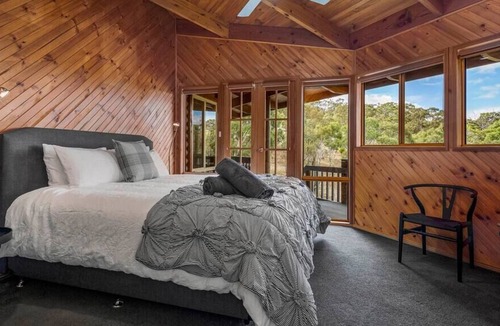 Macclesfield House | Serenity Lodge Summar