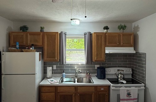 West Union House | “Serenity Now” a 2BR country home in the heart of Amish Country