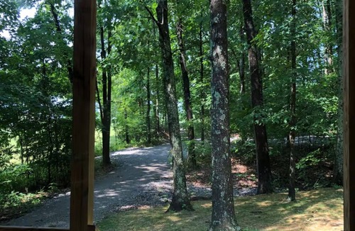 West Union House | “Serenity Now” a 2BR country home in the heart of Amish Country
