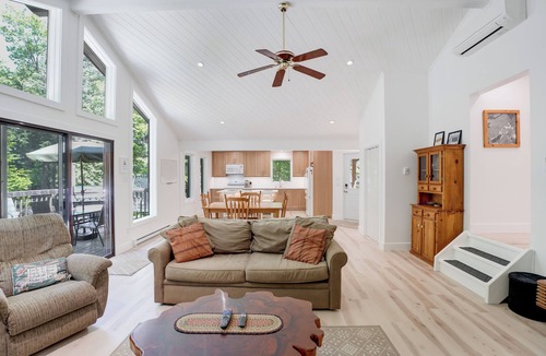 Haliburton Cottage | Serenity Now! Beautiful Drag Lake. Beach, dock, hot tub and fire pit. Flat lot.
