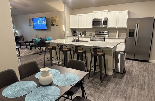 Odessa House | Serenity Oasis w/3 Bedrooms, 2 Baths, 7 Beds and workspaces. Productive Paradise