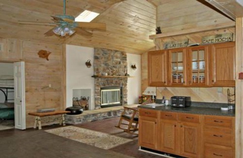 Cleverdale Cottage | serenity on sandy bay lake george