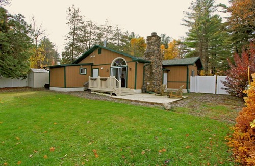 Cleverdale Cottage | serenity on sandy bay lake george
