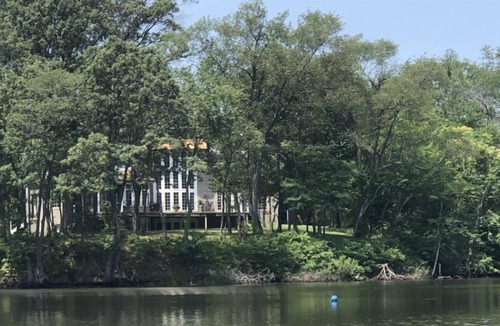 Stevensville House | Serenity on the Water