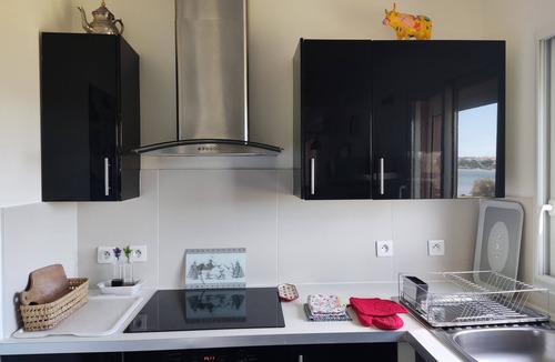 Bouzigues Cottage | Serenity overlooking the Etang de Thau