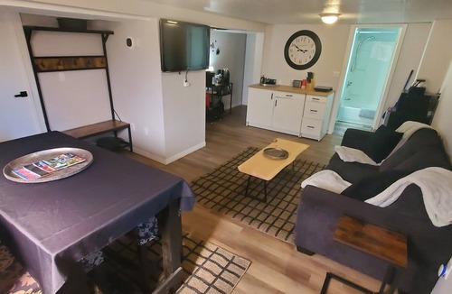 Brighton Apartment | Serenity Place by the Lake