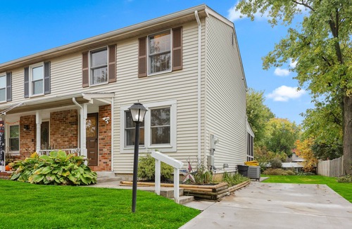 Annapolis House | Serenity Place in Annapolis- EV Parking