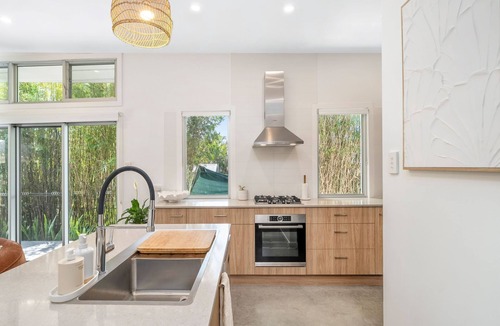 Scarborough House | "Serenity & Poolside Sun" -