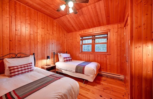 Mille-Isles House | Serenity / Private Hot Tub / Sauna / Ski / Indoor Pool