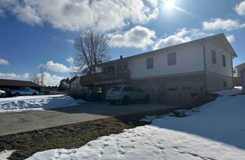 Pine Haven House | Serenity Retreat - Pine Haven WY
