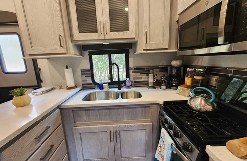 Concan House | Serenity's Haven Nature Retreat RV Great Location