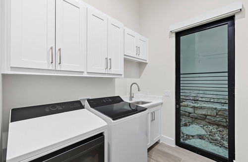 Graford House | Serenity Shoes waterfront overlooking PK Lake!