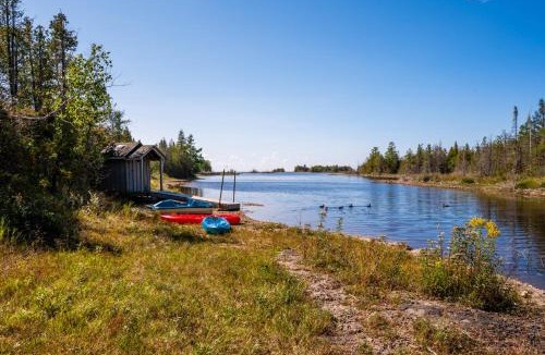 Northern Bruce Peninsula House | Serenity Shores Kayak Paradise