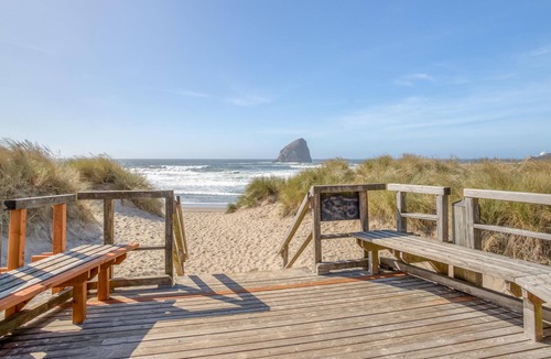 Pacific City House | Serenity Shores