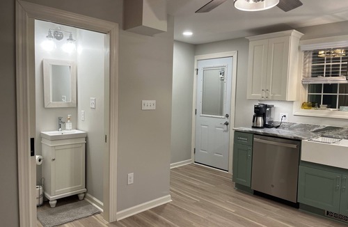 Avenue Cottage | "Serenity"-St. Patrick's Creek w/private pier