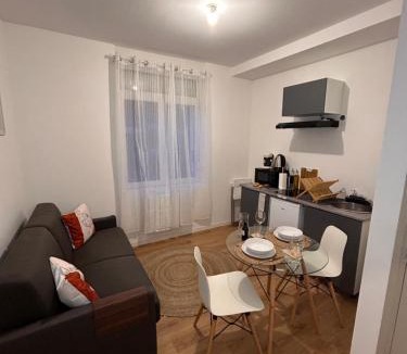 Saint-Quentin Apartment | Serenity Stay