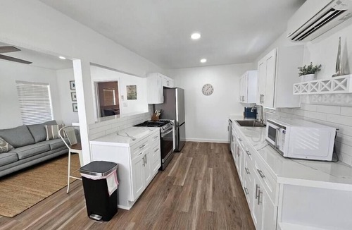 Del Mar Apartment | Serenity Suite - Ocean Dr
