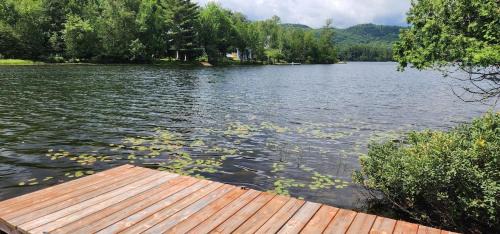 Huberdeau House | Serenity Tree house on the lake