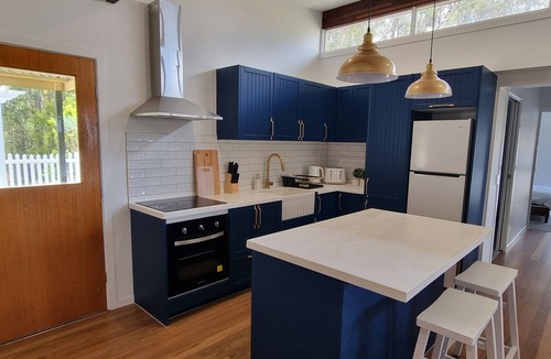 West Woombye Cottage | Serenity View Studio Retreat