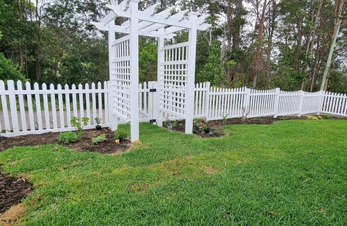 West Woombye Cottage | Serenity View Studio Retreat