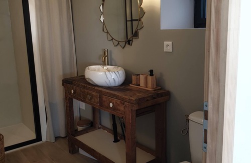 Moustoir-Ac House | Serenitygite