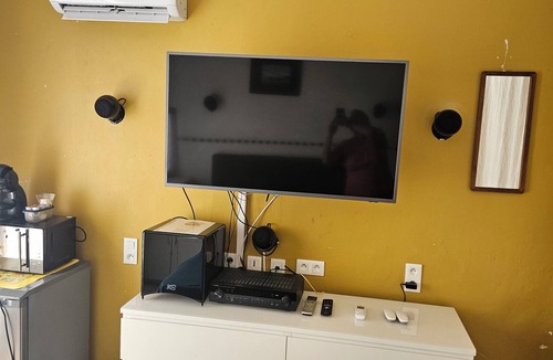 Lezignan-Corbieres Bed & Breakfast | Serge Le Belge room 3 VIP - terrace - jacuzzi