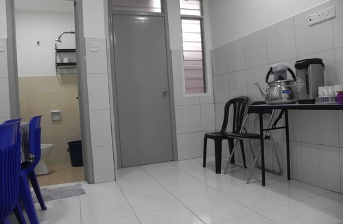 Krubong Apartment | Seri Bayan Stay99 (max 11 pax)