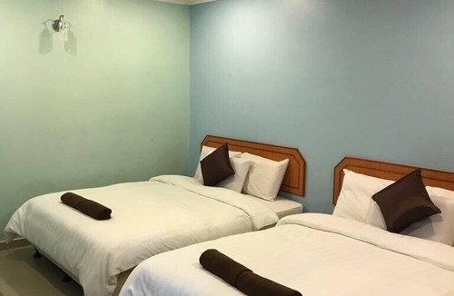 Kampung Kuala Parit Hotel | Seri Kangsar KK Hotel