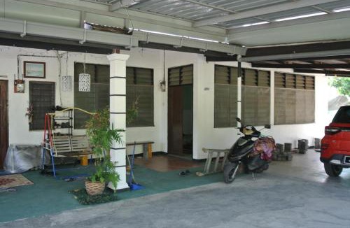 Merlimau House | Seri Mendapat Homestay