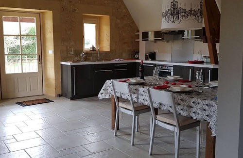 Lanquais House | Serious about your Swimming