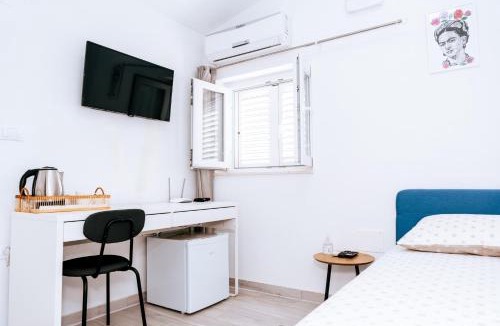 Montovjerna House | Serious Job Room